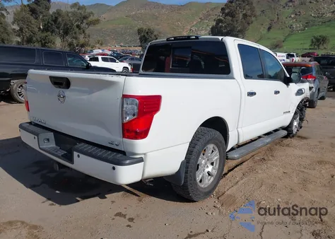 2017 Nissan Titan Sv z USA, uszkodzony, nr VIN 1N6AA1E64HN571779